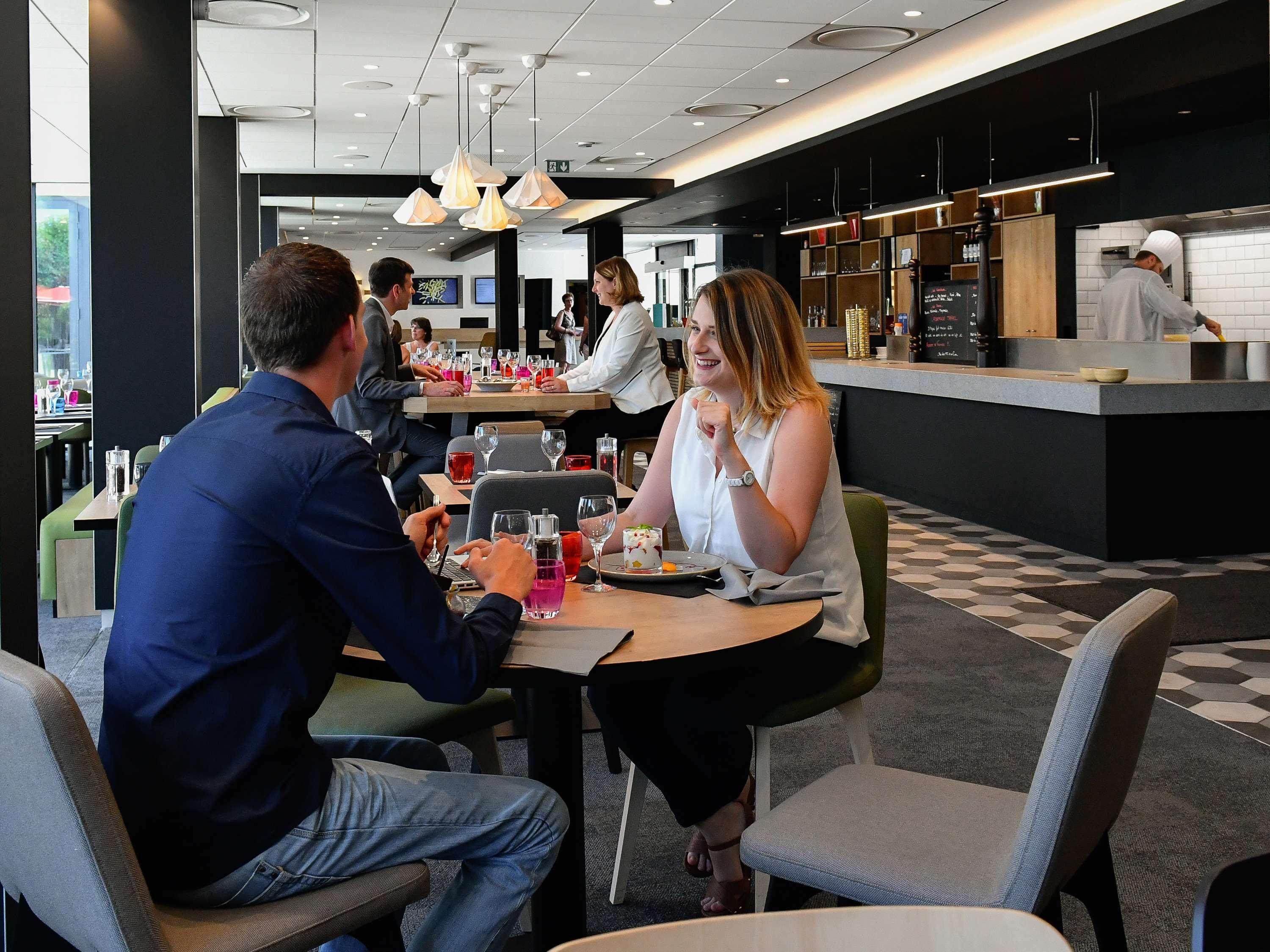 Novotel Caen Cote De Nacre Экстерьер фото